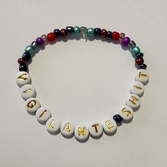 Taylor Swift Friendship Bracelet - Picture 1 of 2